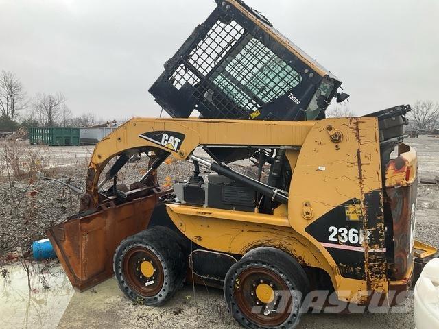 CAT 236B Skid steer mini utovarivači