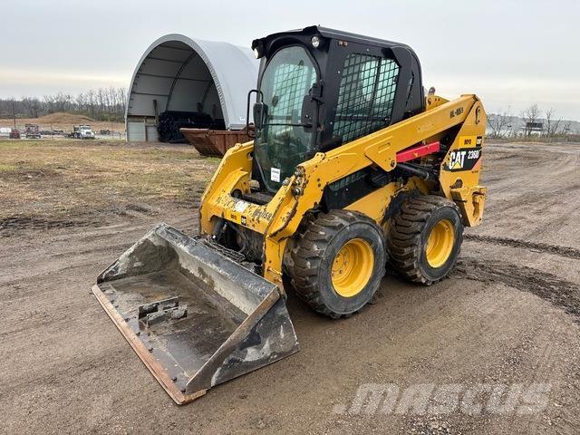CAT 236D Skid steer mini utovarivači