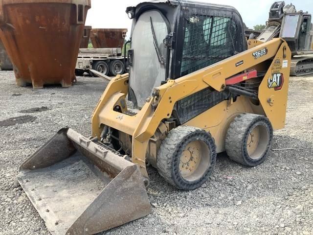 CAT 236D3 Skid steer mini utovarivači