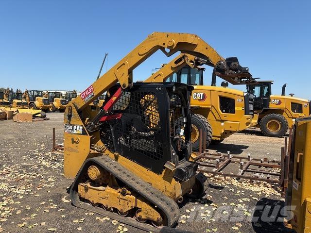 CAT 239D Skid steer mini utovarivači