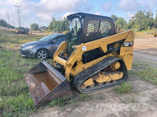 CAT 239D Skid steer mini utovarivači