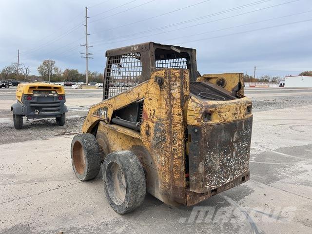 CAT 246 Skid steer mini utovarivači