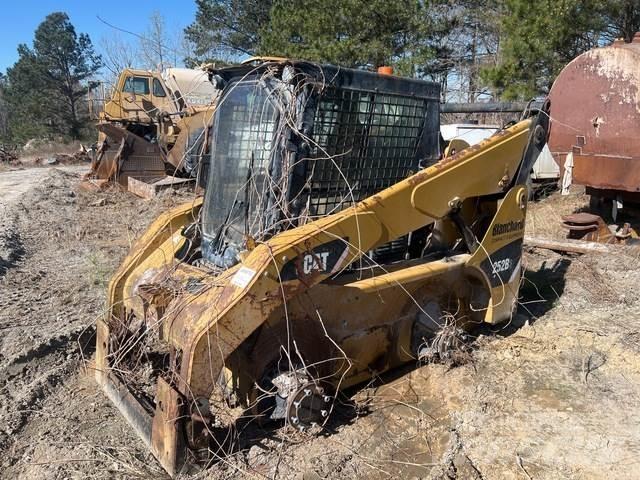 CAT 252B3 Skid steer mini utovarivači