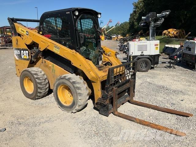 CAT 262D Skid steer mini utovarivači