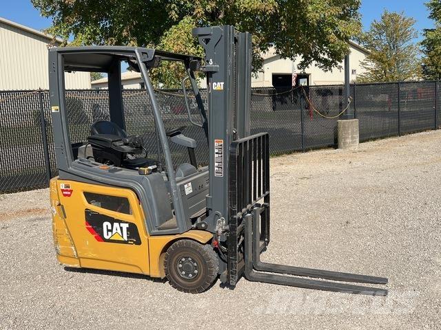 CAT 2ET2500 Električni viličari