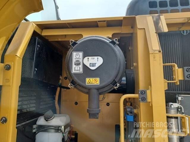 CAT 323D3 Bageri gusjeničari