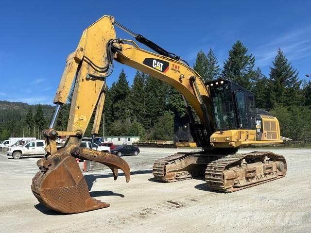 CAT 568 Bageri gusjeničari