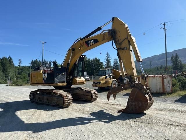 CAT 568 Bageri gusjeničari