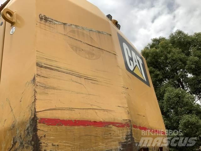 CAT 6015B Bageri gusjeničari