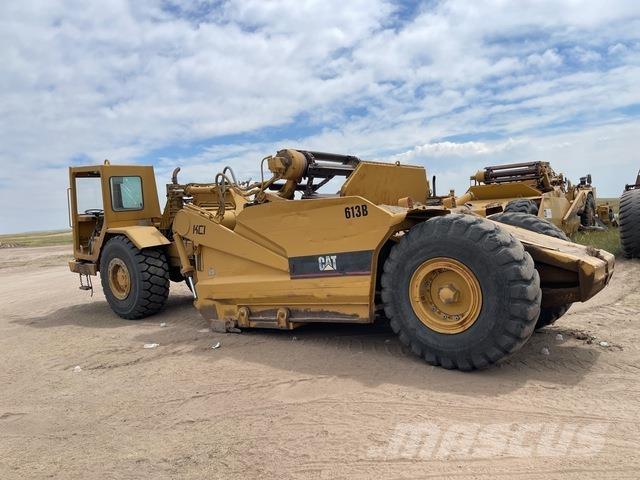 CAT 613B Strugači