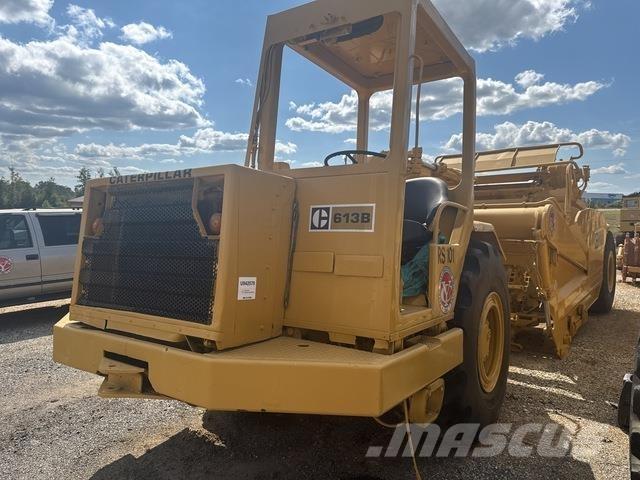 CAT 613B Strugači
