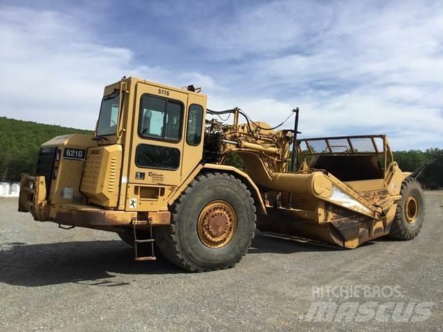 CAT 621G Strugači