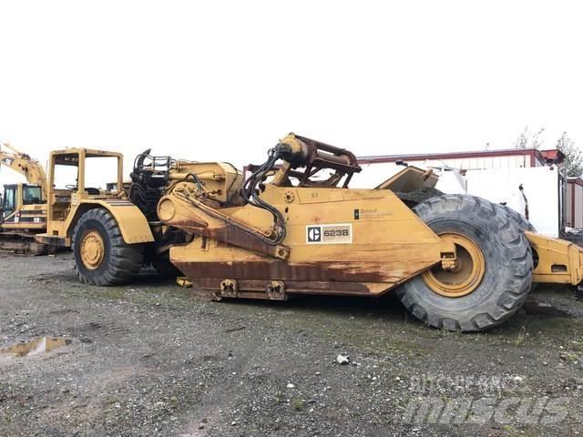 CAT 623B Strugači
