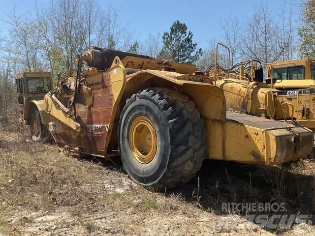 CAT 623F Strugači