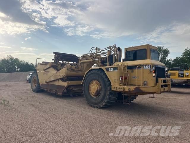 CAT 623G Strugači