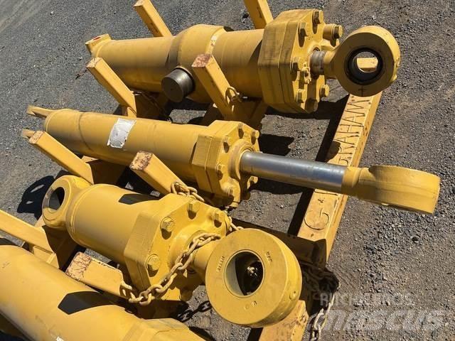 CAT 657E Druge komponente