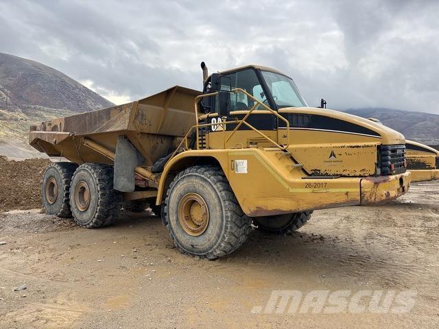 CAT 740 Zglobni demperi