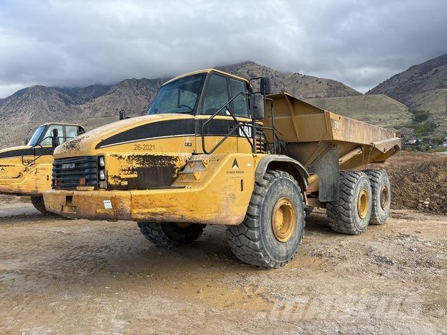 CAT 740 Zglobni demperi