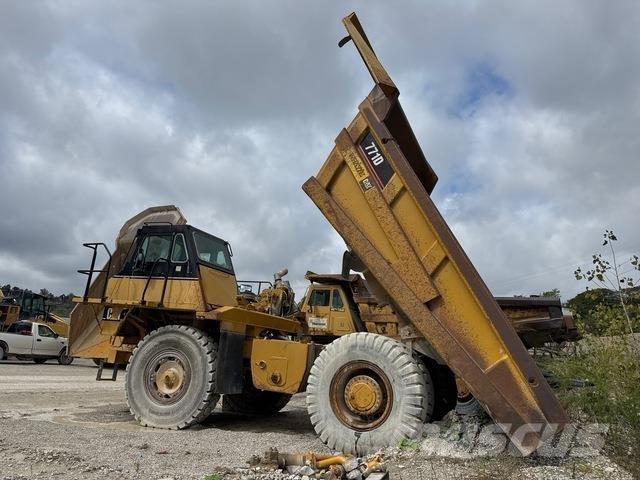 CAT 771D Zglobni demperi