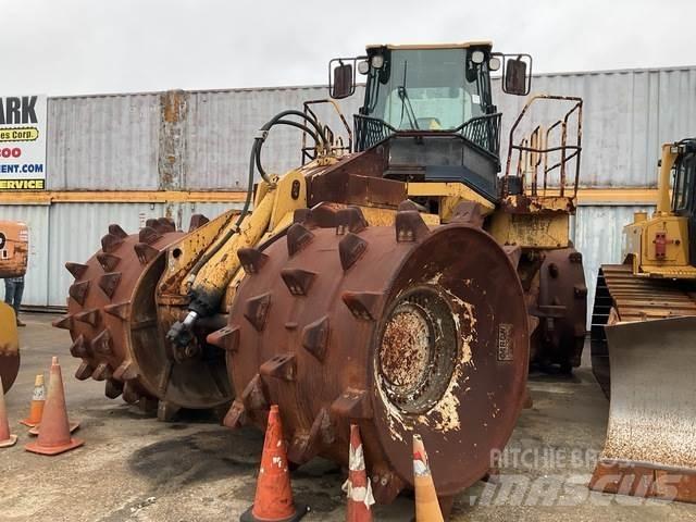 CAT 836G Kompaktori zemlje