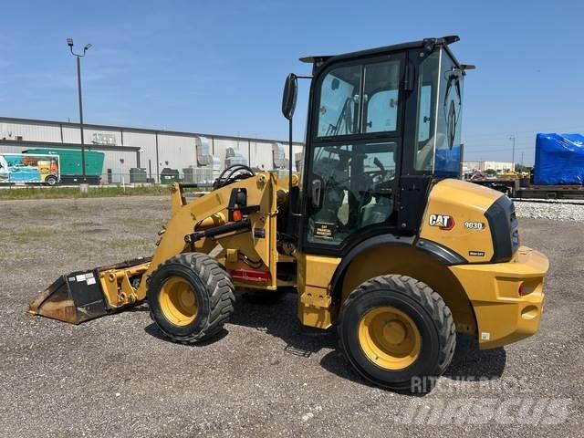 CAT 903D Utovarivači na kotačima