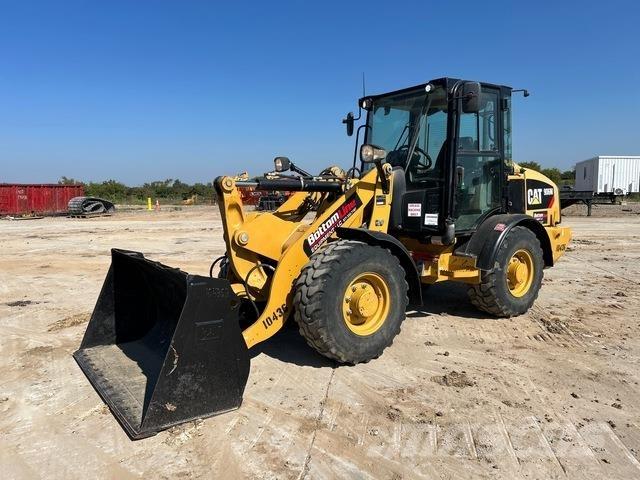 CAT 906M Utovarivači na kotačima
