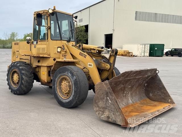 CAT 926 Utovarivači na kotačima