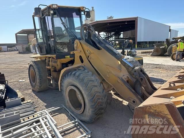 CAT 930G Utovarivači na kotačima
