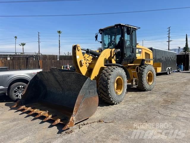 CAT 938M Utovarivači na kotačima