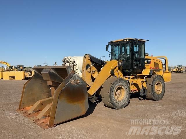 CAT 938M Utovarivači na kotačima