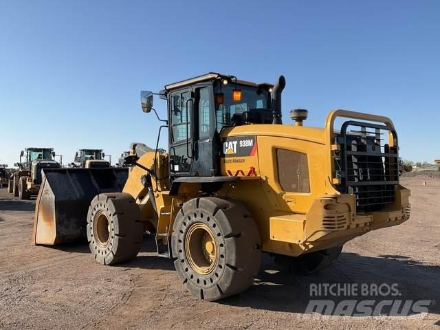 CAT 938M Utovarivači na kotačima