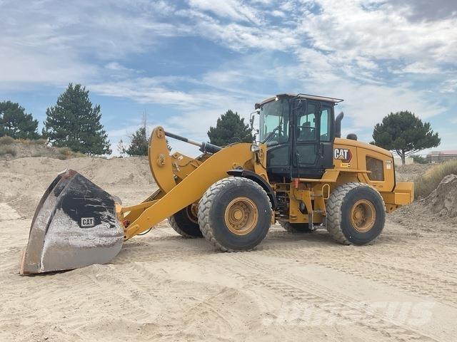 CAT 938M Utovarivači na kotačima