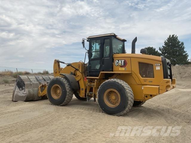 CAT 938M Utovarivači na kotačima