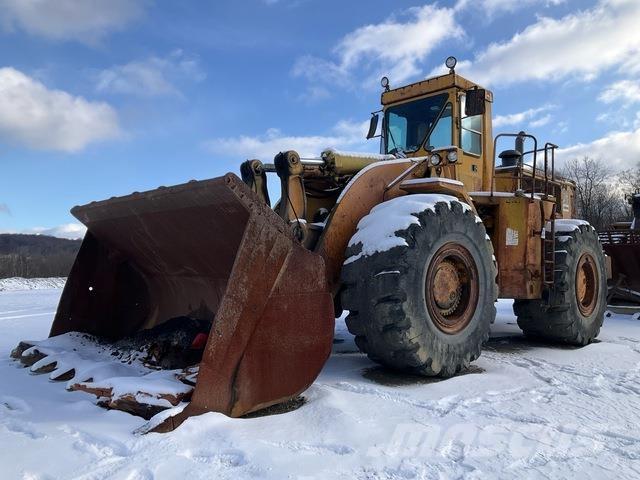 CAT 988B Utovarivači na kotačima