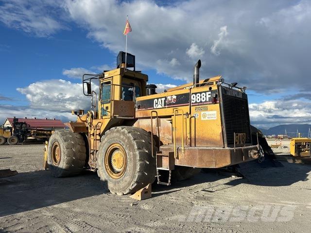 CAT 988F Utovarivači na kotačima