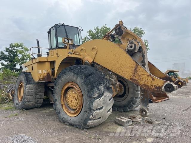 CAT 990 Utovarivači na kotačima