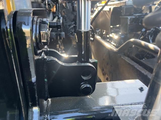 CAT AP1055F Asfaltni finišeri