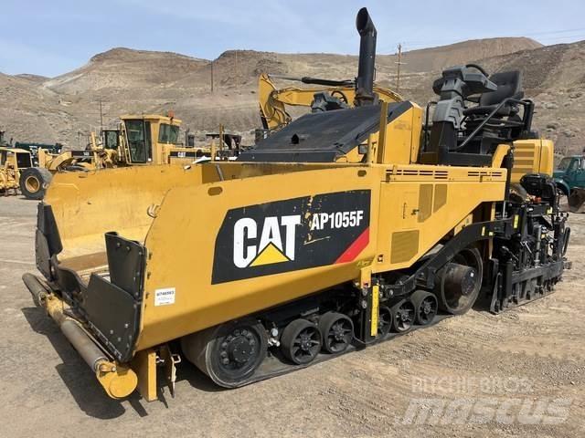 CAT AP1055F Asfaltni finišeri