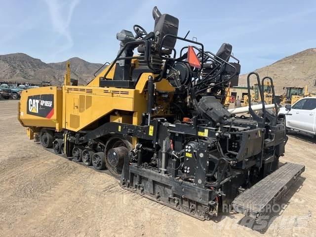 CAT AP1055F Asfaltni finišeri
