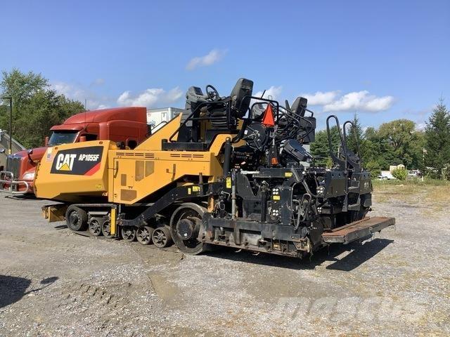 CAT AP1055F Asfaltni finišeri