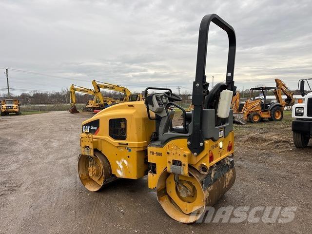 CAT CB24B Valjci sa dvojnim bubnjem