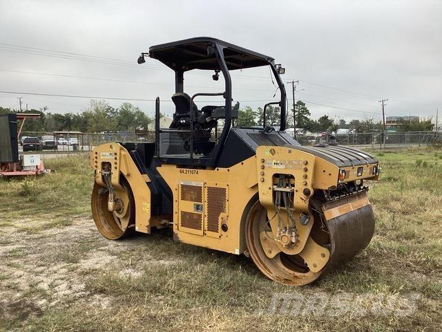 CAT CB44B Valjci sa dvojnim bubnjem