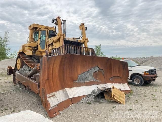 CAT D10N Buldožeri gusjeničari