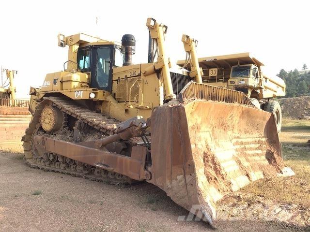 CAT D10R Buldožeri gusjeničari