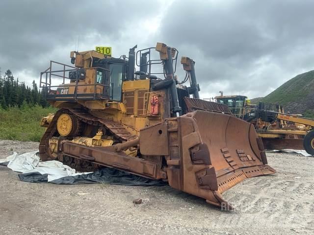 CAT D10T Buldožeri gusjeničari