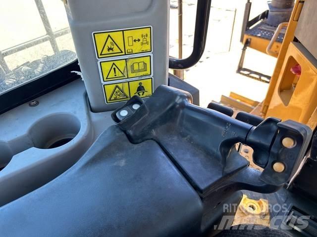 CAT D10T2 Buldožeri gusjeničari