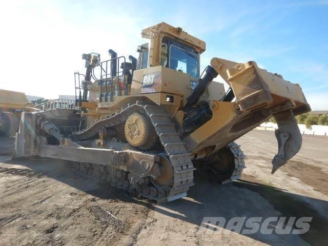 CAT D10T2 Buldožeri gusjeničari