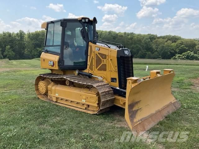 CAT D3 XL Buldožeri gusjeničari