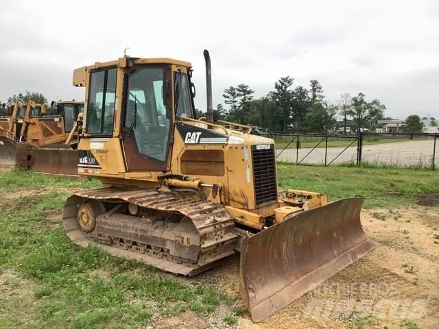 CAT D3G LGP Buldožeri gusjeničari