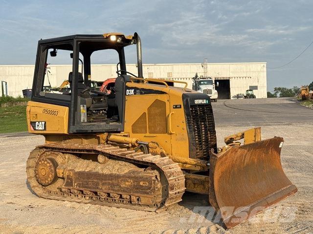 CAT D3K XL Buldožeri gusjeničari